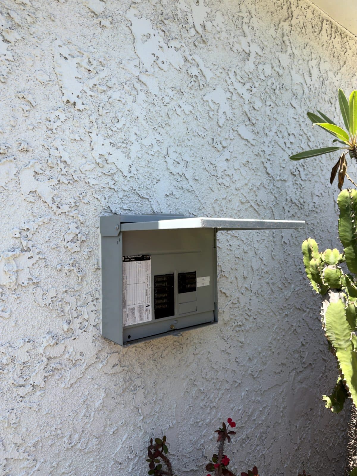 Richard vouches for Eli Electrical — photo 1 of 6